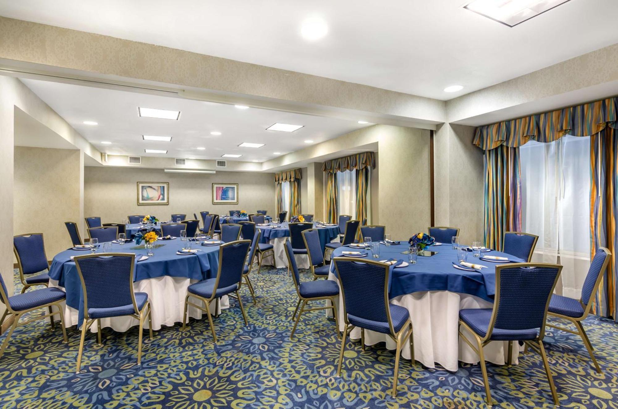 Best Western Plus Waynesboro Exterior photo