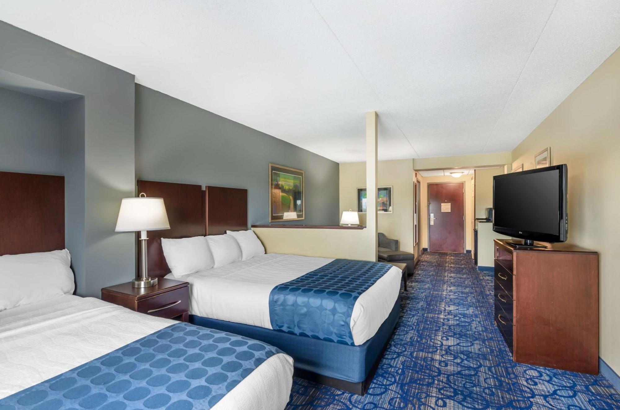 Best Western Plus Waynesboro Exterior photo