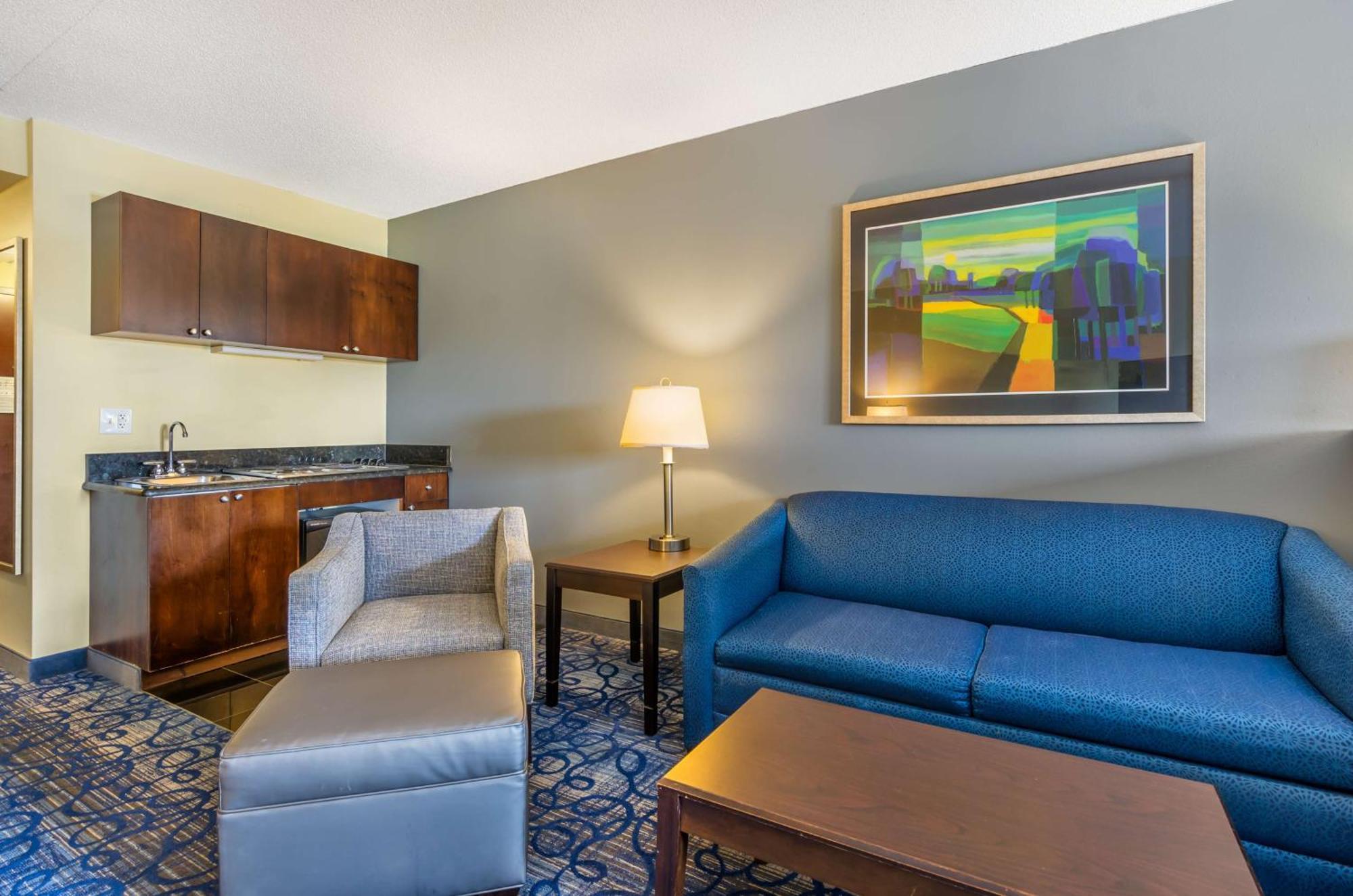 Best Western Plus Waynesboro Exterior photo
