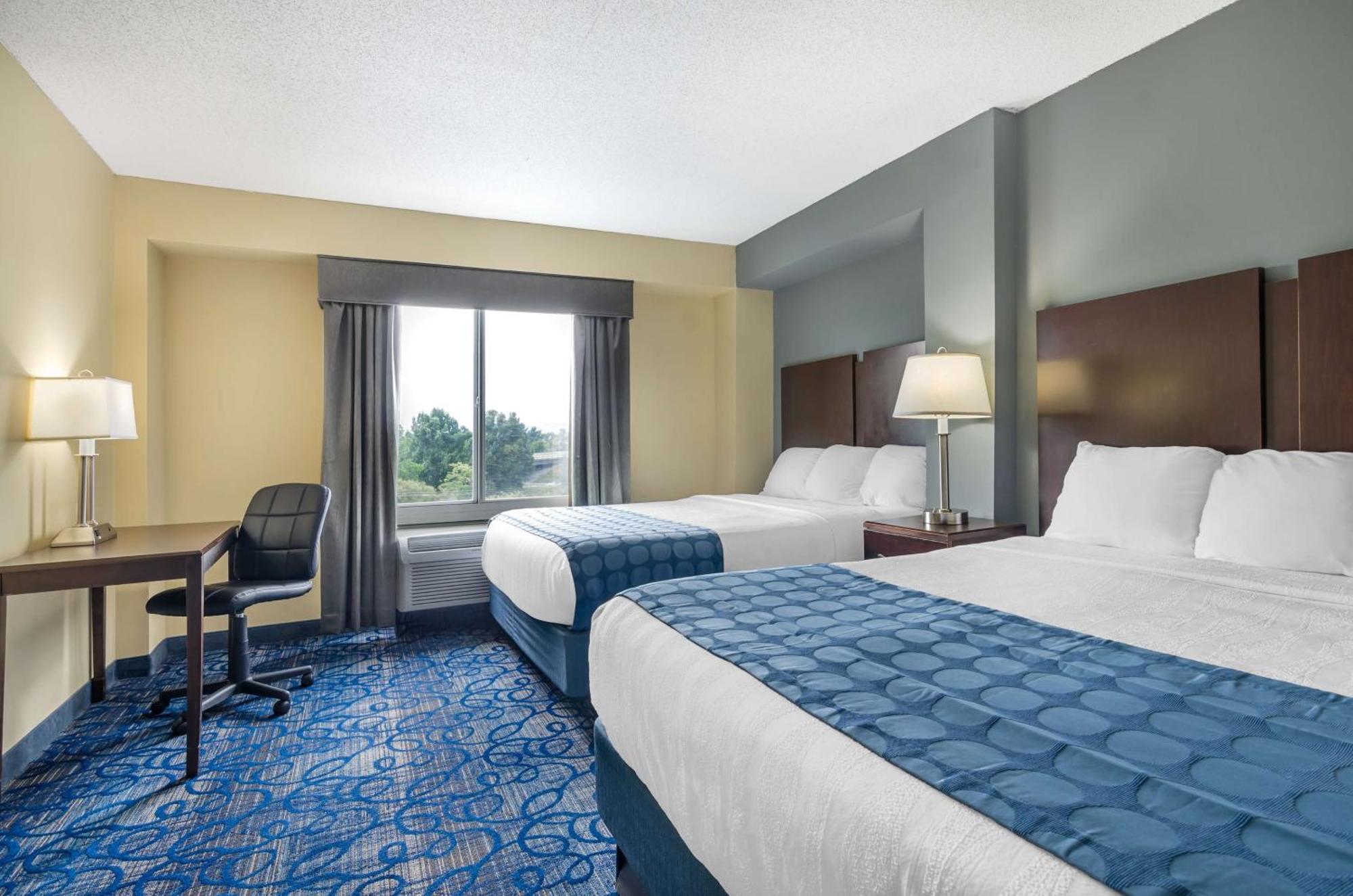 Best Western Plus Waynesboro Exterior photo
