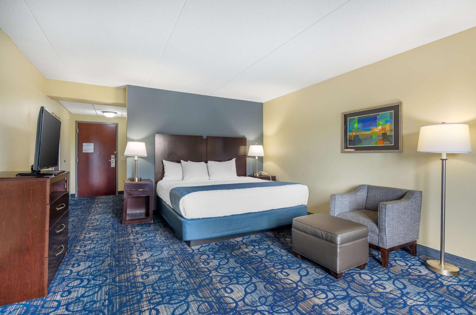 Best Western Plus Waynesboro Exterior photo