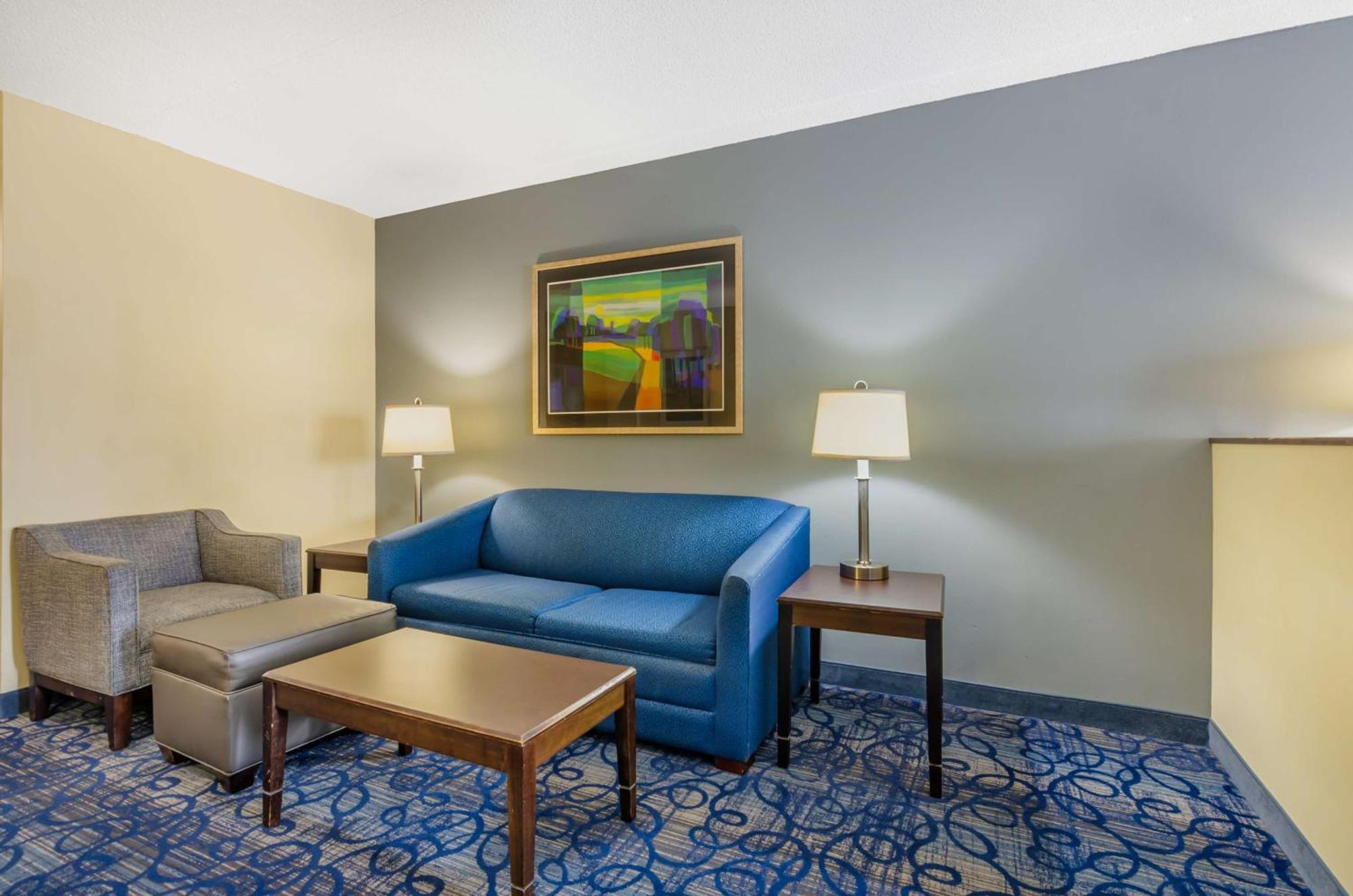 Best Western Plus Waynesboro Exterior photo