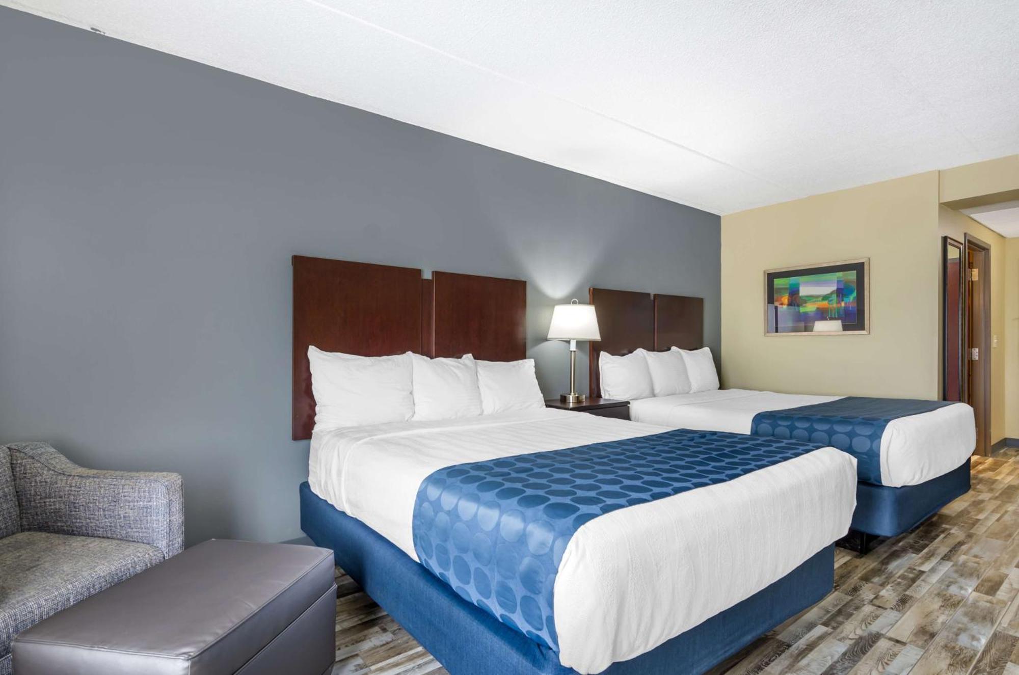 Best Western Plus Waynesboro Exterior photo