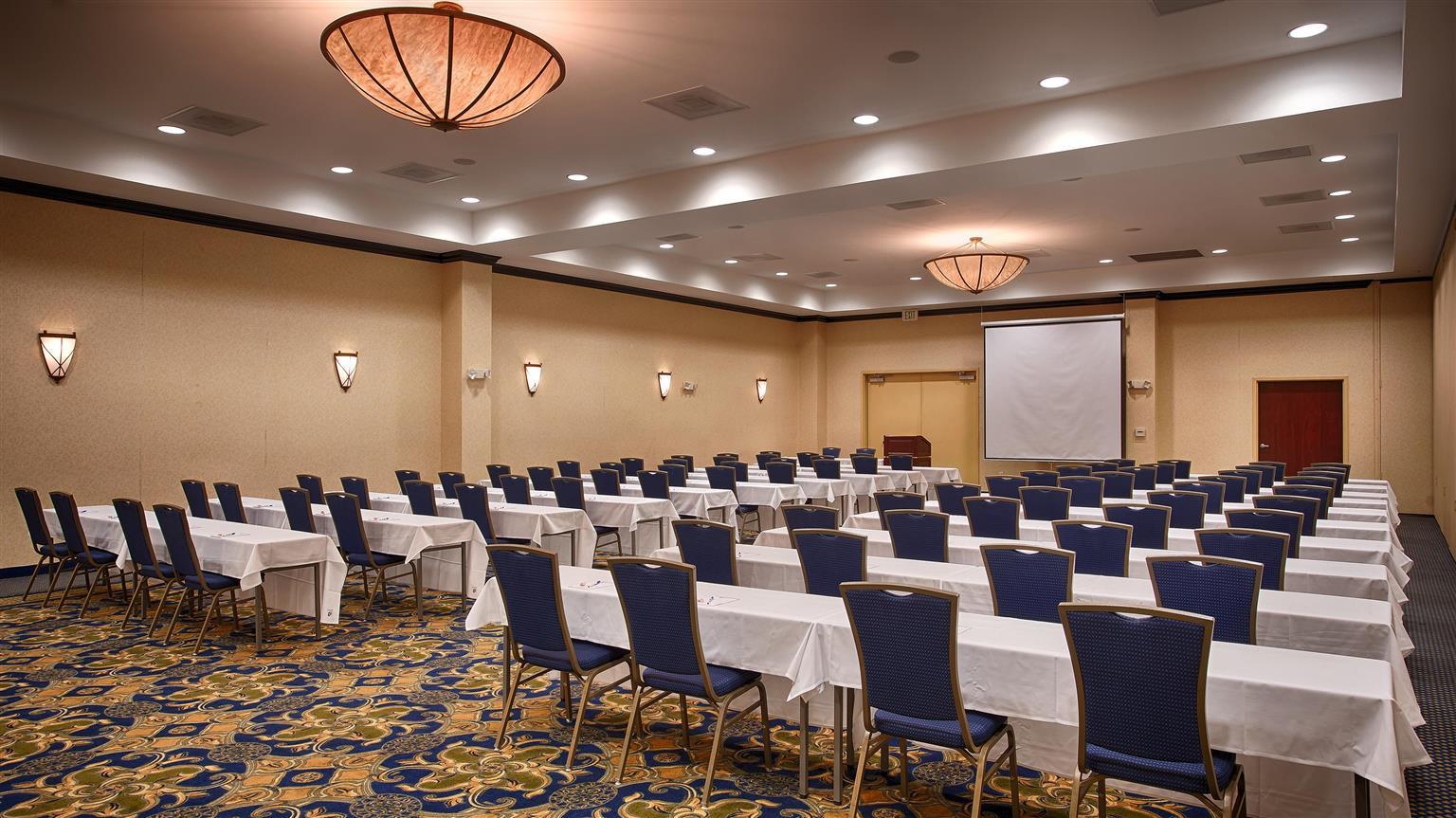 Best Western Plus Waynesboro Exterior photo