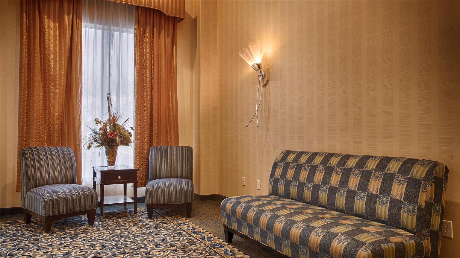 Best Western Plus Waynesboro Exterior photo
